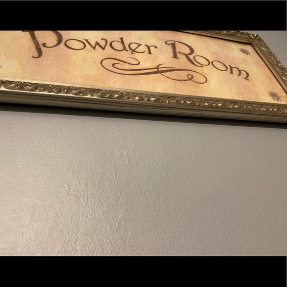 Powder room - Picture 4 of 5